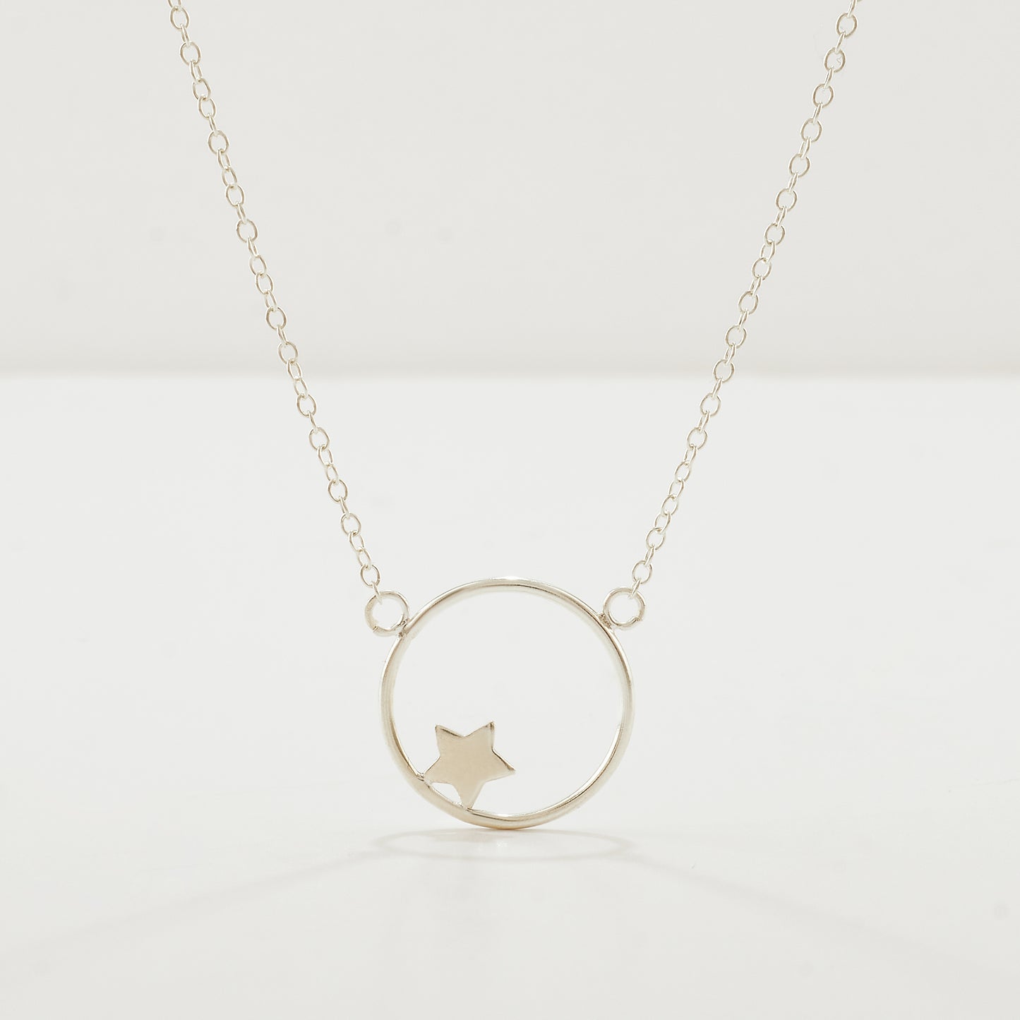 Collar Círculo Estrella Plata
